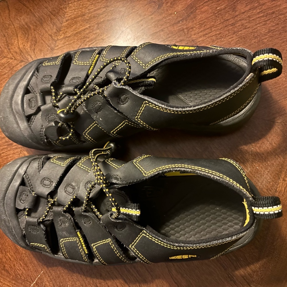 Keen shoes for boys